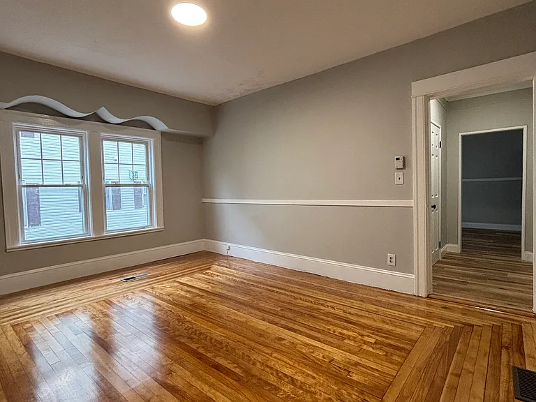 33 Woodford St #1 — Photo 8