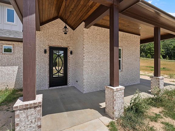 5th image of 693 County Road 2204d