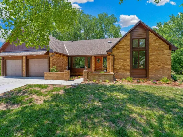1325 N Covington Cir, Wichita, KS 67212