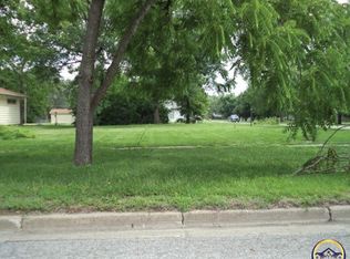 834 California St, Osage City, KS 66523