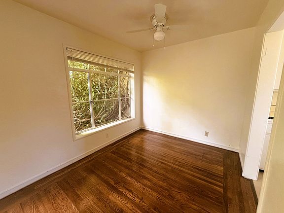 4th image of 3105 High St APT 14A