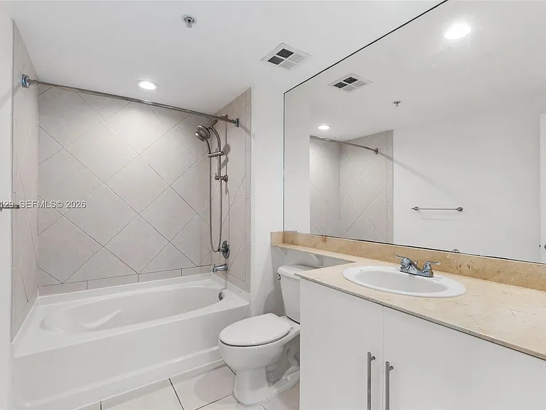 335 S Biscayne Blvd #908 — Photo 20