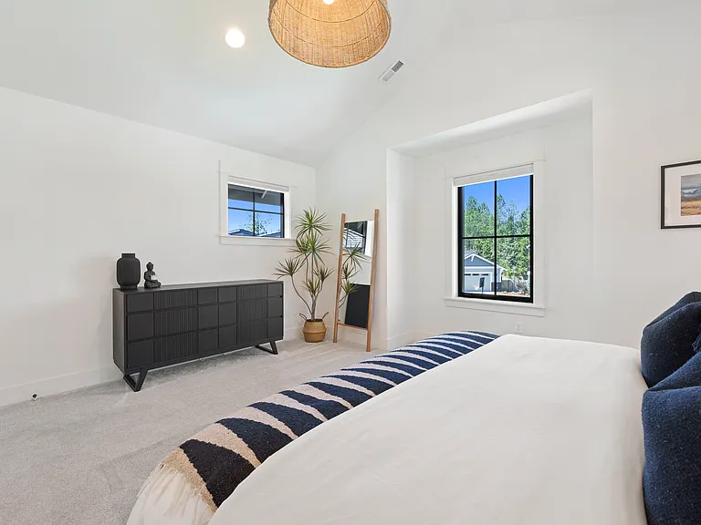 61000 SE Crane Peak Ct — Photo 29
