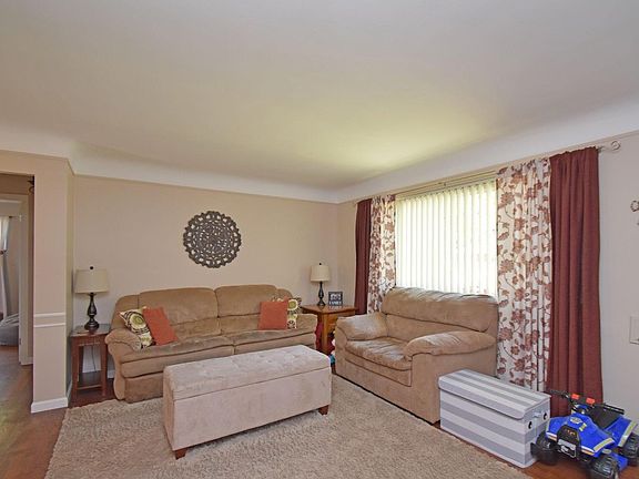 4th image of 5419 Heather Ct