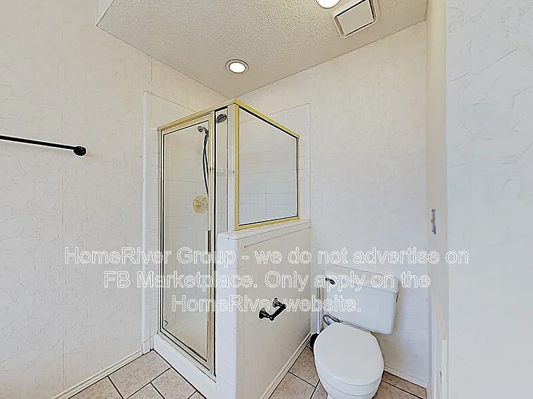 811 Miles Ln — Photo 12