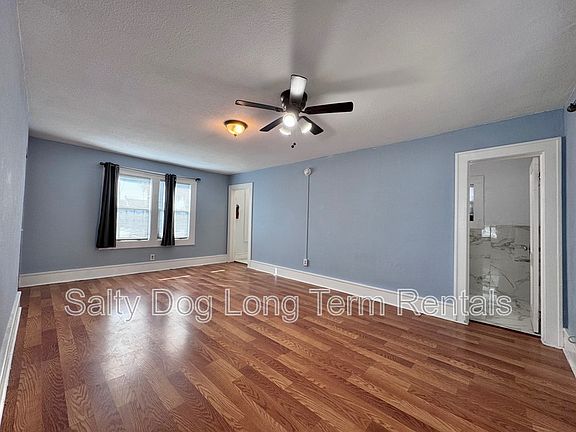 5th image of 438 N Grandview Ave