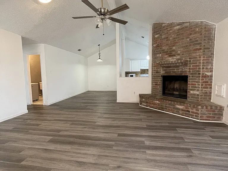 2730 Mud Lake Dr — Photo 5