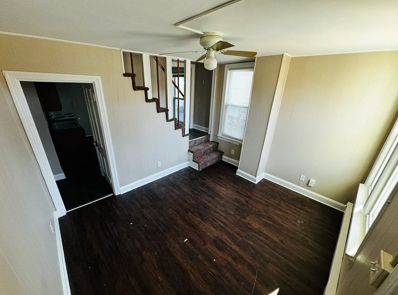 2 bed, $1,050 — Photo 2