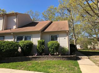 20 Pin Oak Ln, Little Egg Harbor, NJ 08087