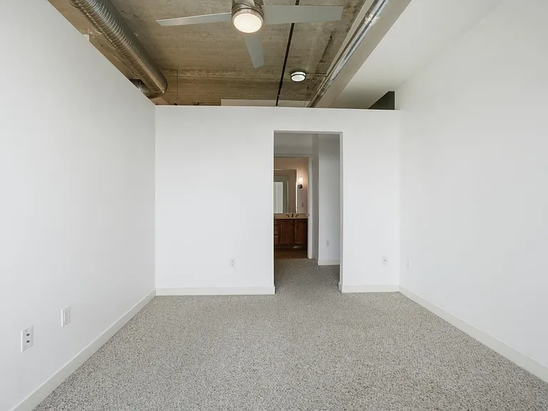 350 N Main St #806 — Photo 7