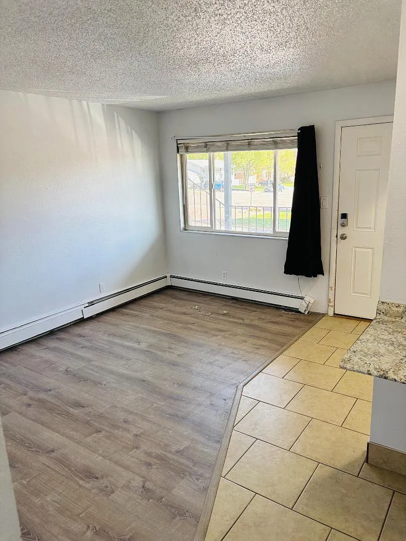 215 River View Dr - Apt. J — Photo 1