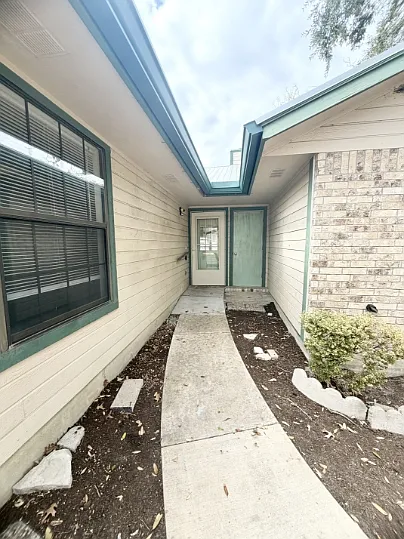728 W San Antonio St #108-B — Photo 12