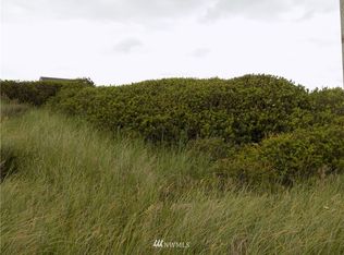 498 Ocean View St SW, Ocean Shores, WA 98569