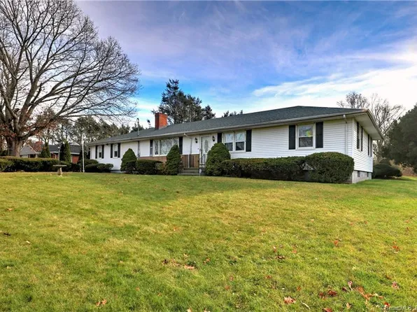 5 Benedict Drive, North Haven, CT 06473