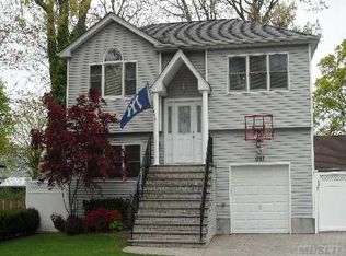 1797 Horatio Ave, Merrick, NY 11566