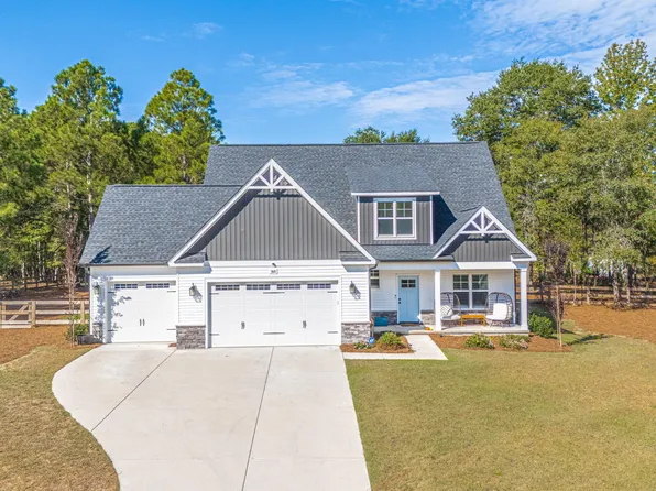 160 Courtland Circle, Foxfire Village, NC 27281