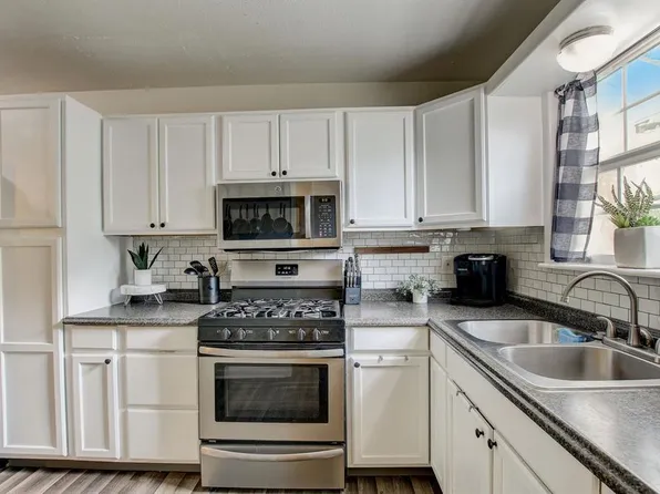 1208 S 19th St, Copperas Cove, TX 76522