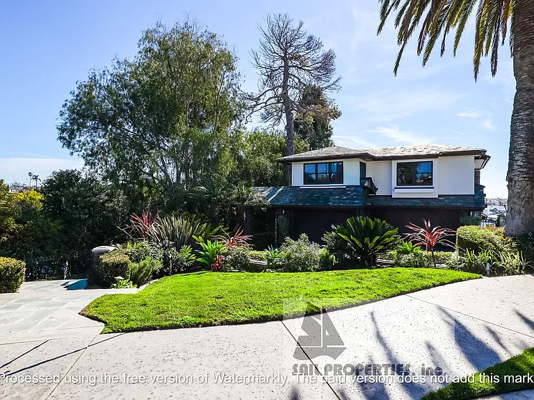 2907 Cliff Dr — Photo 2
