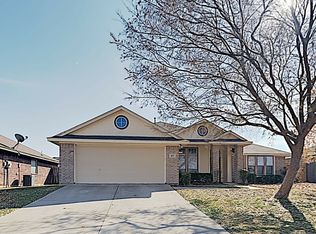 413 Fox Holw, Venus, TX 76084