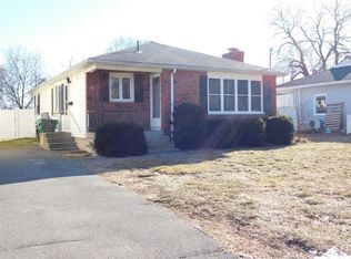 63 Ruskin St, Chicopee, MA 01020