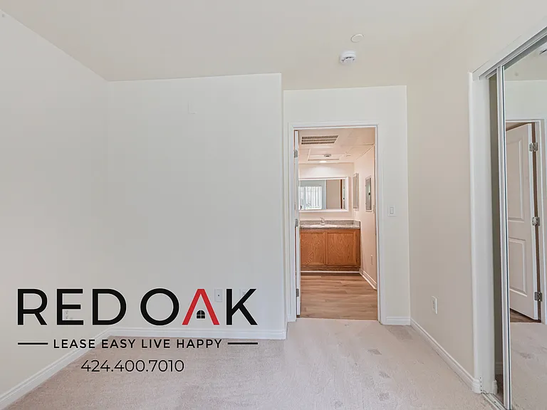 326 S Westlake Ave #102 — Photo 8