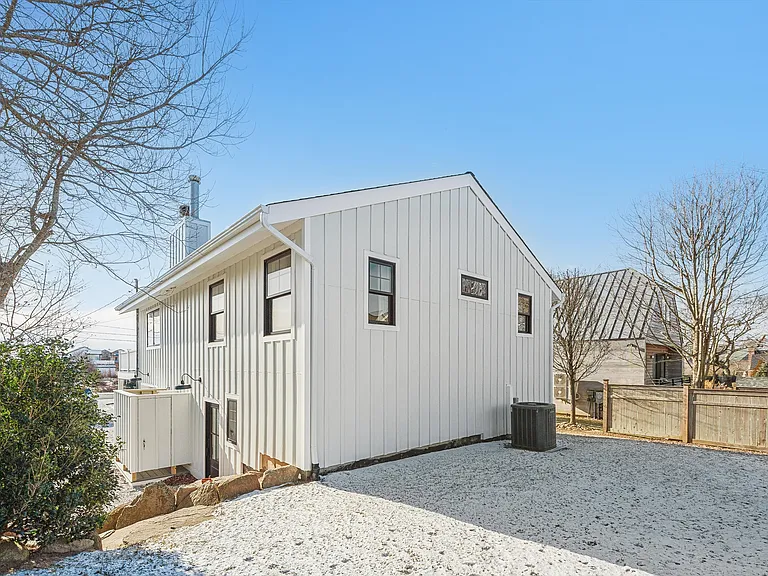 32 Sanger Pl — Photo 19