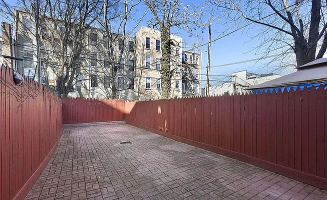 Rented by Compass | media 5