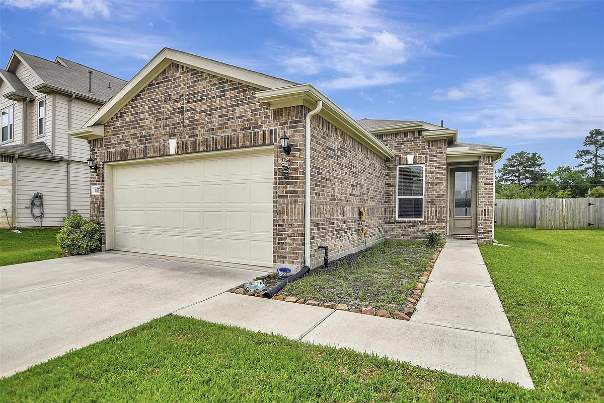 Building Photo - 41523 Stampede Stream Dr