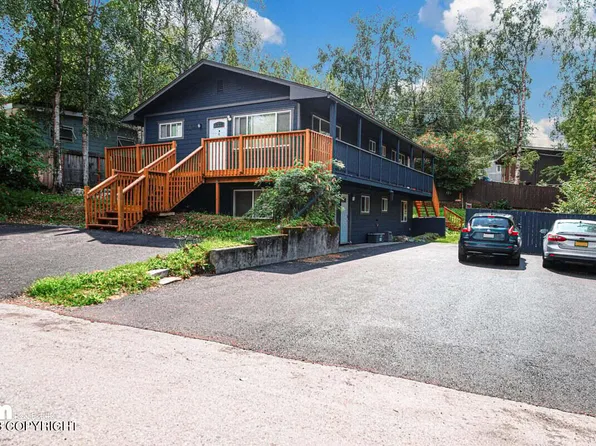 2808 Valleywood Dr, Anchorage, AK 99517