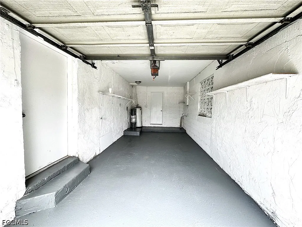 3 bed, 2.0 bath, 1210 sqft, $1,650 — Photo 3