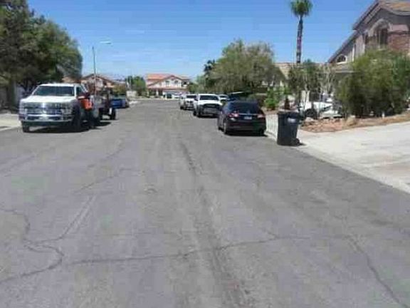 Exterior Neighborhood (street photo)