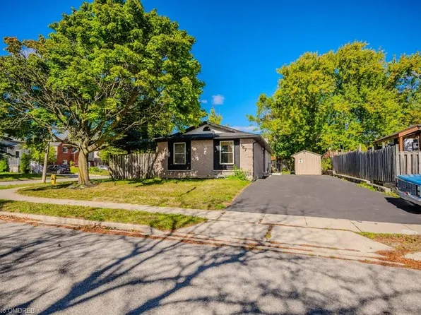 567 Halberstadt Cir, Cambridge, ON N3H 5J5