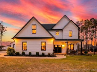 411 Midway Dr, Raeford, NC 28376