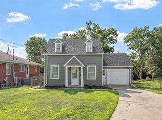 1230 60th St, Des Moines, IA 50311