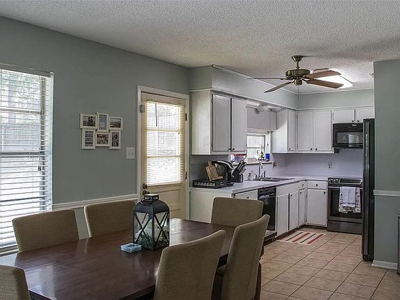 4th image of 1319 Baylor Dr