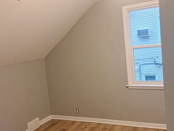 2nd image of 15 1st St SW #1