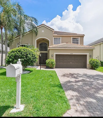 6364 NW 78th Dr Photo 1