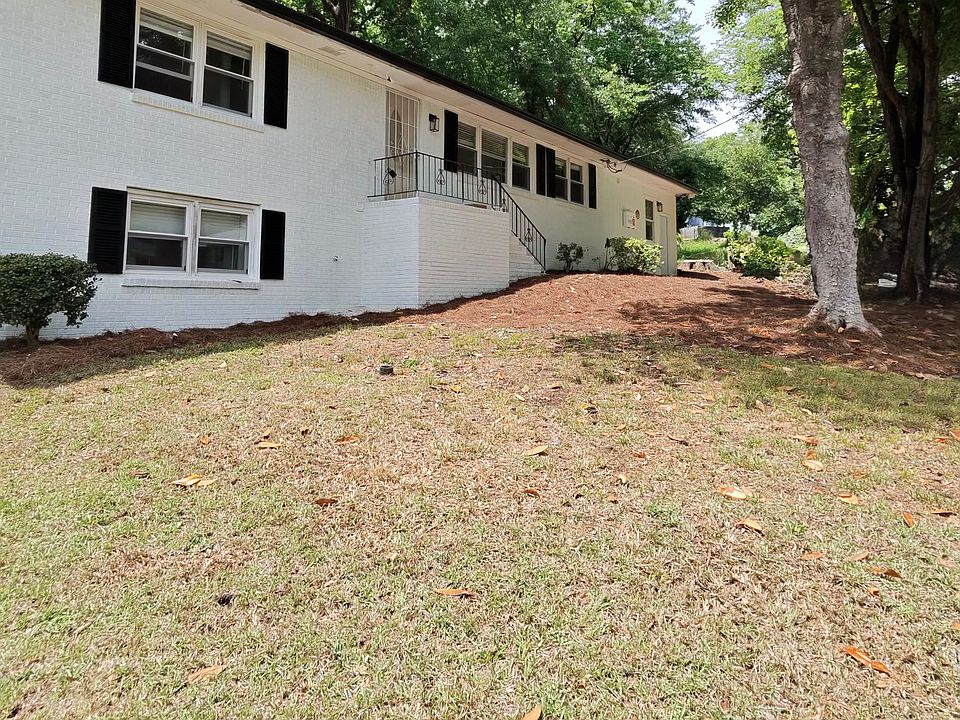 1st image of 185 W Lake Dr NW
