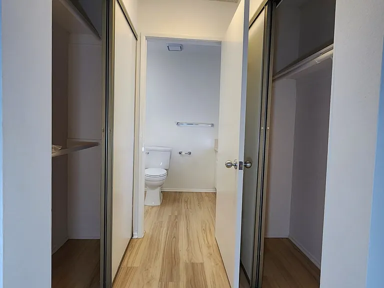 1410 Wellesley Ave #205 — Photo 14