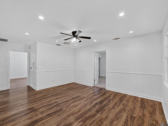 5th image of 4615 41st St