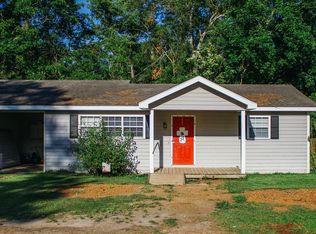 1158 3rd St NE, Cairo, GA 39828