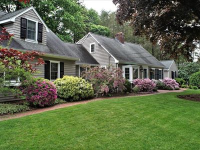 2270 Massachusetts Ave, Lexington, MA, 02421