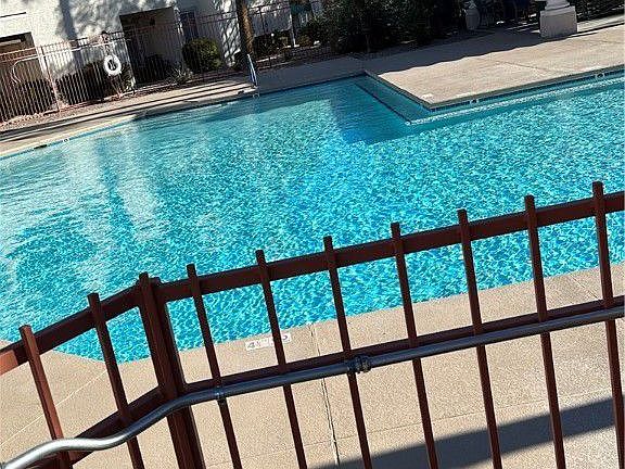 3rd image of 816 Yacht Harbor Dr Unit 104