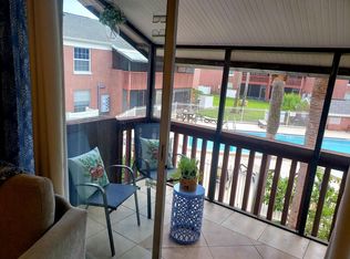 8211 12th Way N APT F, Saint Petersburg, FL 33702
