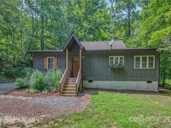 Gated Munity Riverbend Lake Lure Real Estate 29 Homes For Sale Zillow