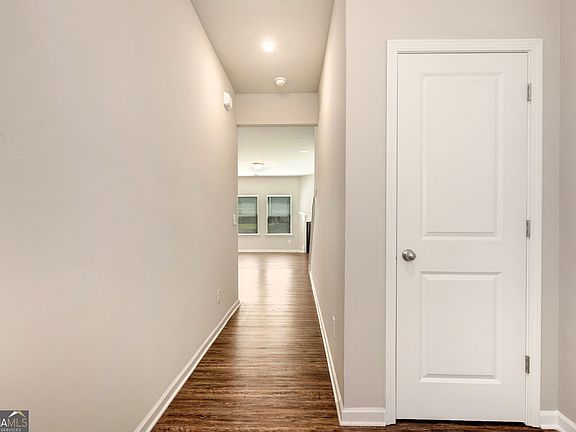 4th image of 157 Inman Dr