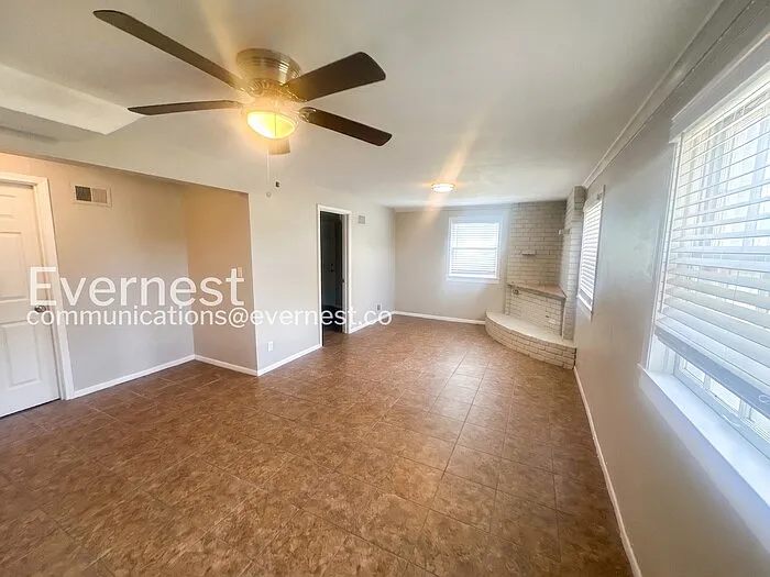 6100 E 109th St — Photo 9