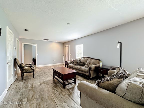 3rd image of 3065 FRANCIS Road
