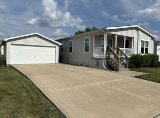 25621 Shoal Creek Dr, Monee, IL 60449