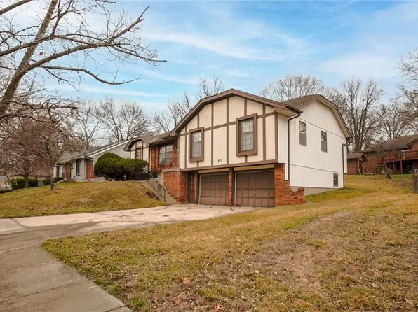 415 NW 66th St, Kansas City, MO 64118